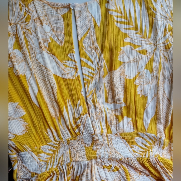 NWOT Cupshe maxi Sundress yellow tropical leaf print Hawaiian Resort Wear L. - Picture 7 of 16